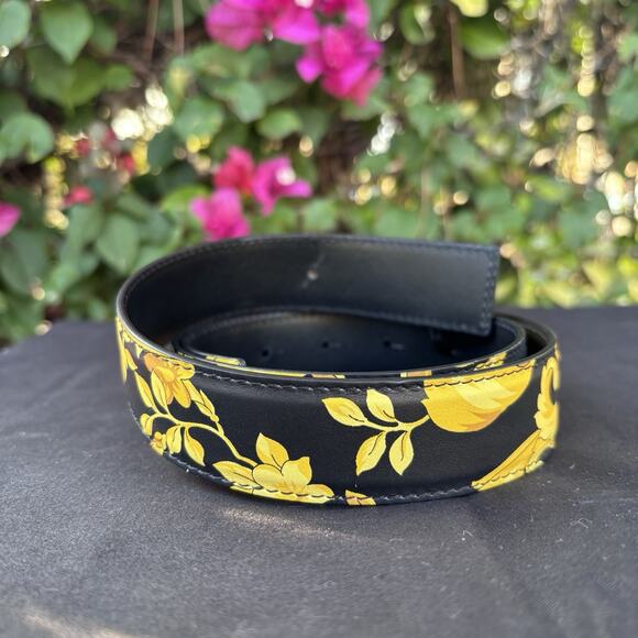 Versace Baroque Print Leather Belt Black Yellow Sz 70 28 main image 5